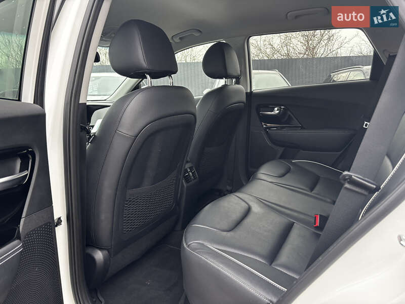 Внедорожник / Кроссовер Kia Niro 2020 в Львове