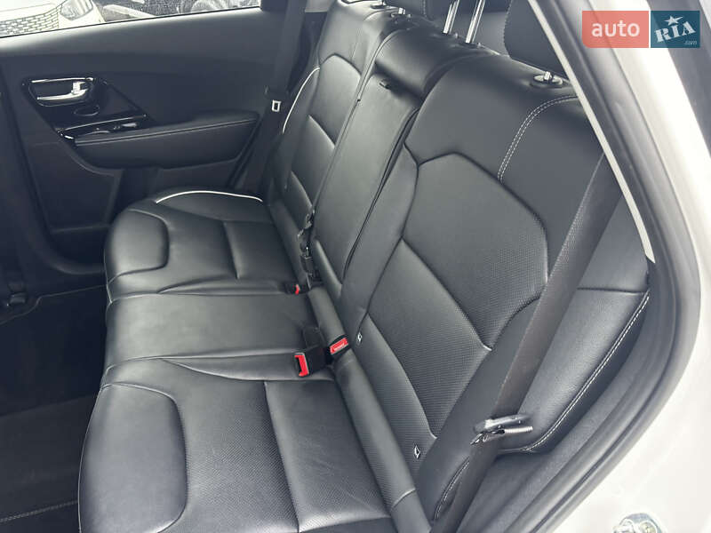 Внедорожник / Кроссовер Kia Niro 2020 в Львове