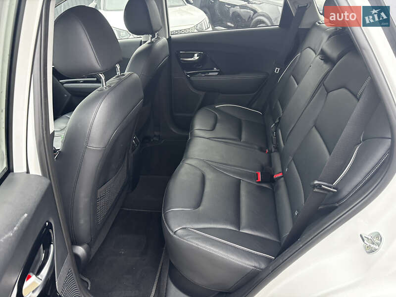 Внедорожник / Кроссовер Kia Niro 2020 в Львове