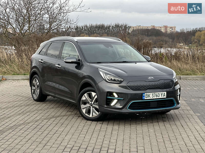 Внедорожник / Кроссовер Kia Niro 2019 в Ровно фото 2 Внедорожник / Кроссовер Kia Niro 2019 в Ровно