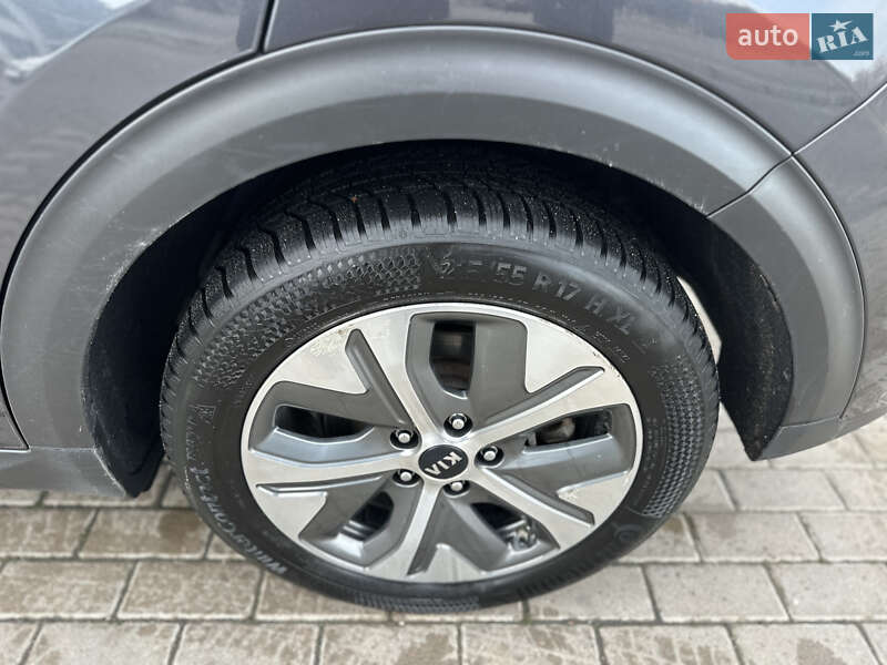 Внедорожник / Кроссовер Kia Niro 2019 в Ровно фото 13 Внедорожник / Кроссовер Kia Niro 2019 в Ровно