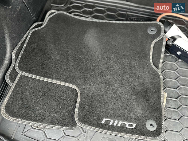 Внедорожник / Кроссовер Kia Niro 2019 в Ровно фото 16 Внедорожник / Кроссовер Kia Niro 2019 в Ровно