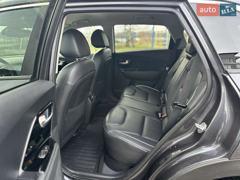 Внедорожник / Кроссовер Kia Niro 2019 в Ровно фото 39 Внедорожник / Кроссовер Kia Niro 2019 в Ровно