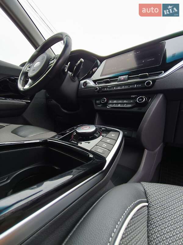 Позашляховик / Кросовер Kia Niro 2020 в Луцьку