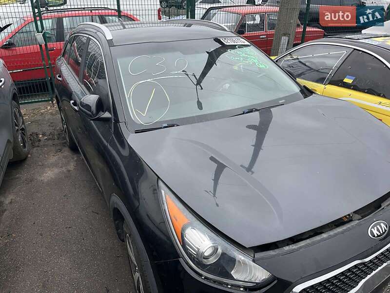 Внедорожник / Кроссовер Kia Niro 2019 в Киеве