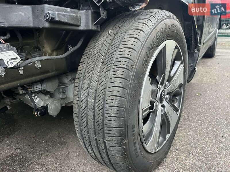 Внедорожник / Кроссовер Kia Niro 2019 в Киеве