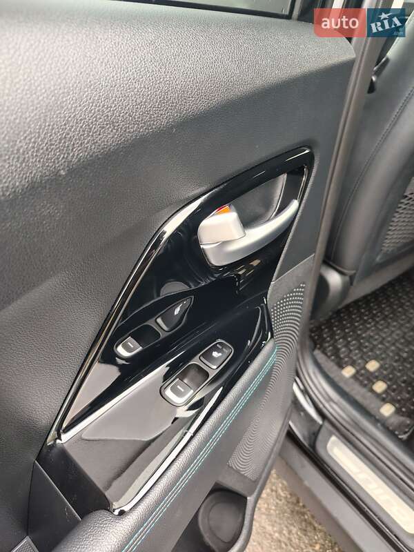 Внедорожник / Кроссовер Kia Niro 2020 в Дубно