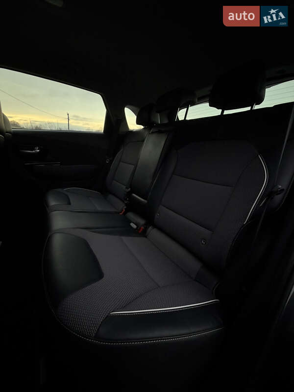 Позашляховик / Кросовер Kia Niro 2020 в Дубні