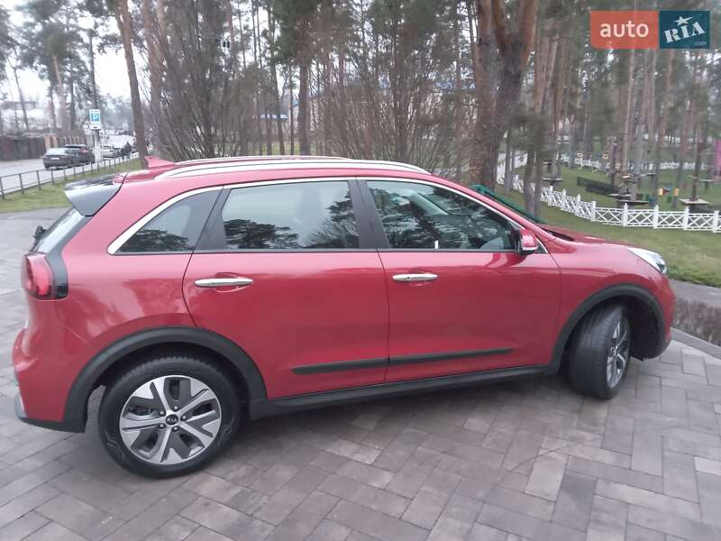 Внедорожник / Кроссовер Kia Niro 2020 в Ирпене