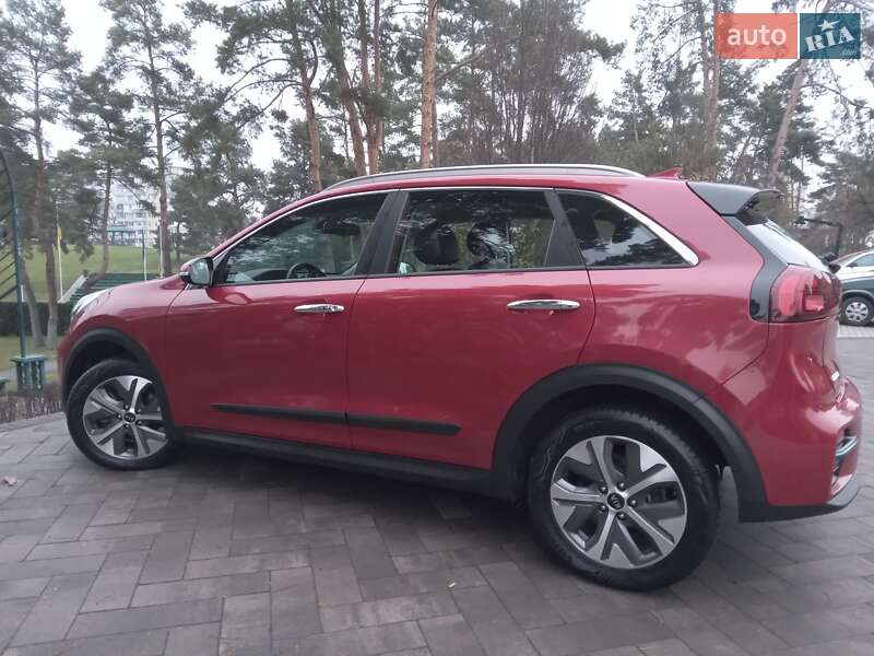 Внедорожник / Кроссовер Kia Niro 2020 в Ирпене