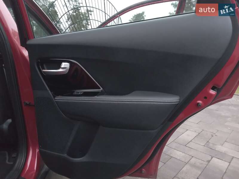 Внедорожник / Кроссовер Kia Niro 2020 в Ирпене