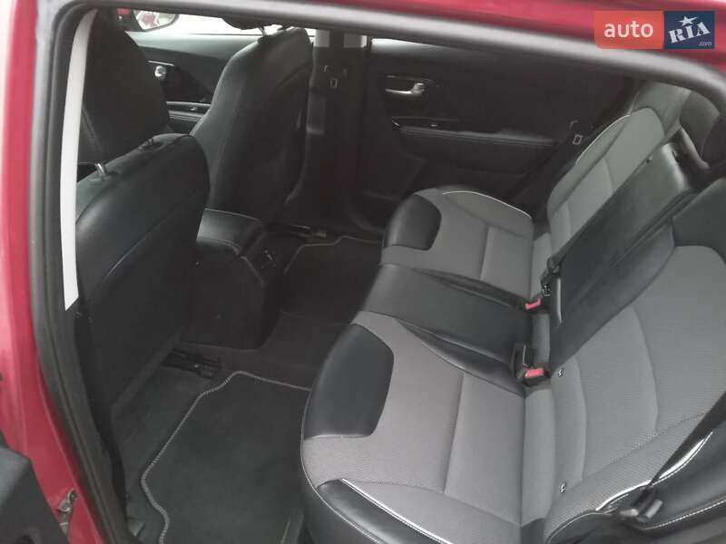 Внедорожник / Кроссовер Kia Niro 2020 в Ирпене