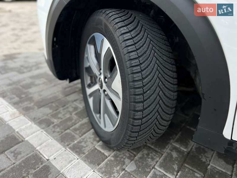 Позашляховик / Кросовер Kia Niro 2021 в Вінниці