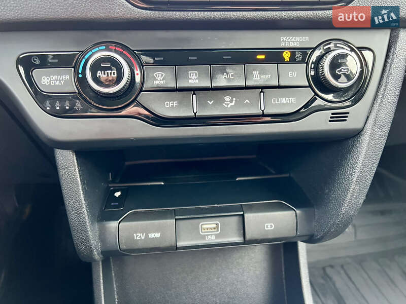 Внедорожник / Кроссовер Kia Niro 2019 в Ровно