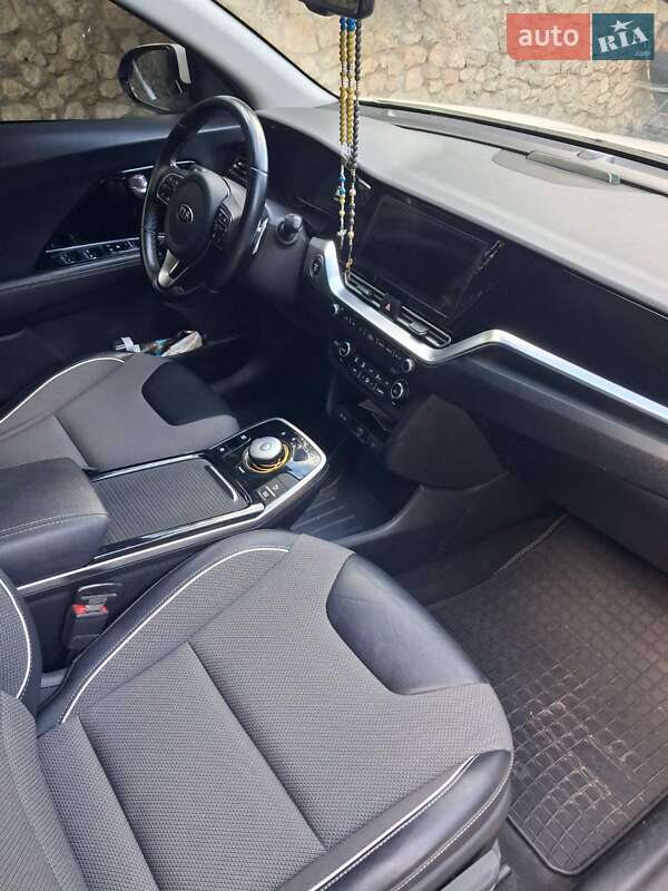 Внедорожник / Кроссовер Kia Niro 2021 в Тернополе