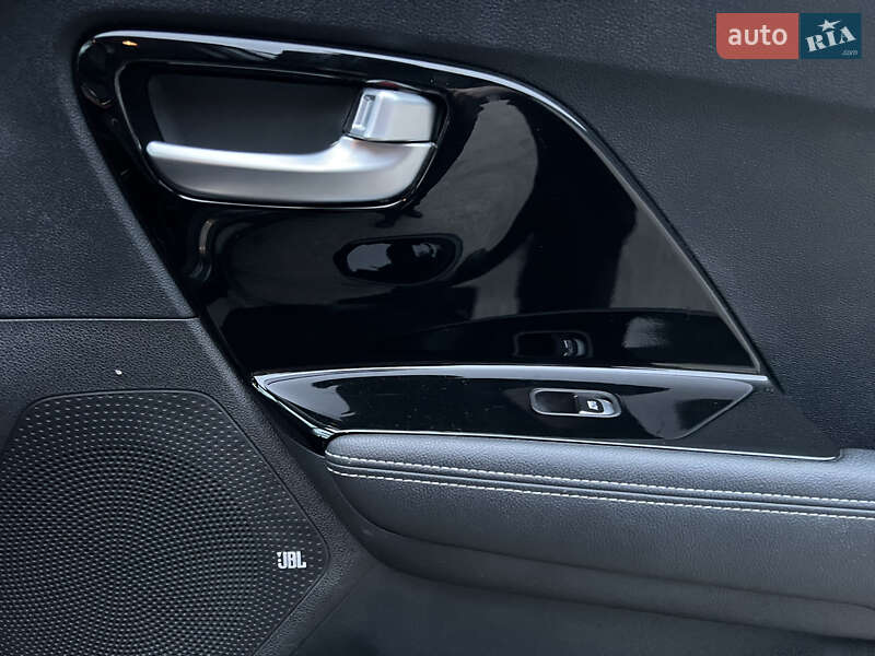 Позашляховик / Кросовер Kia Niro 2020 в Києві