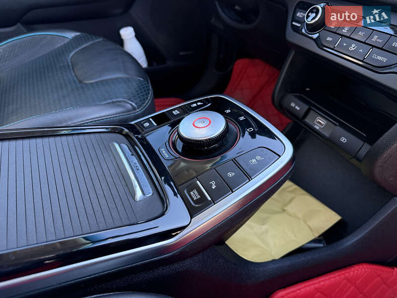 Внедорожник / Кроссовер Kia Niro 2020 в Тернополе