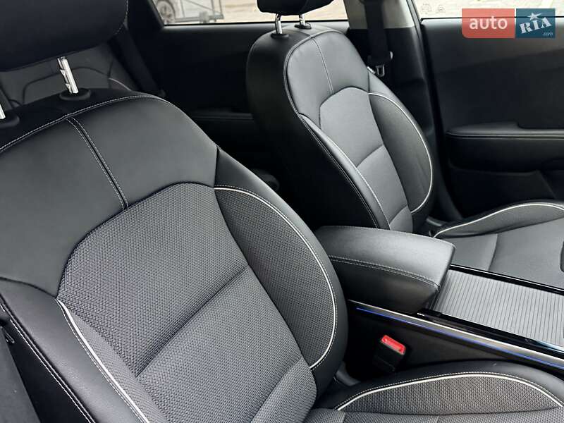 Внедорожник / Кроссовер Kia Niro 2021 в Дрогобыче