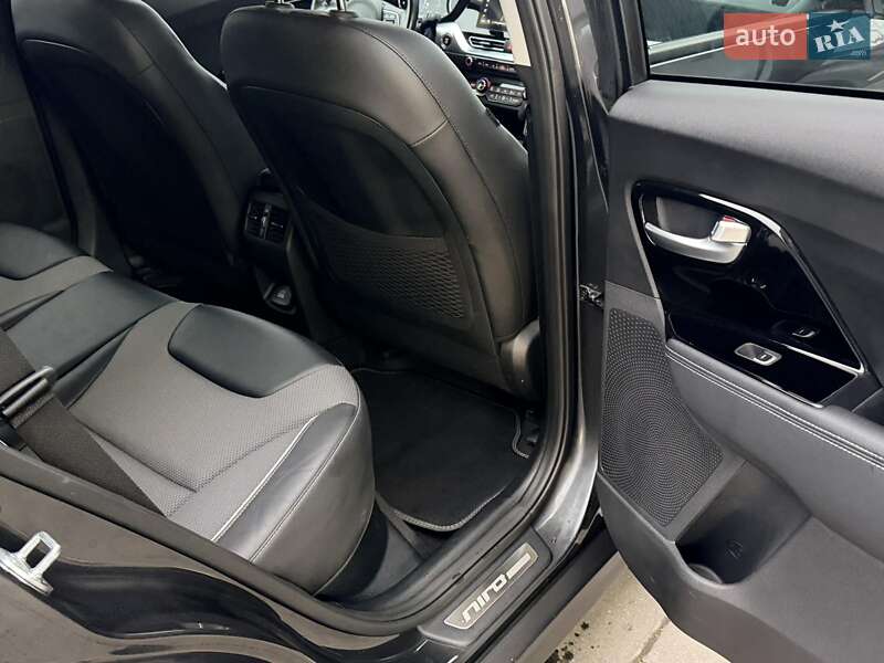 Внедорожник / Кроссовер Kia Niro 2021 в Дрогобыче