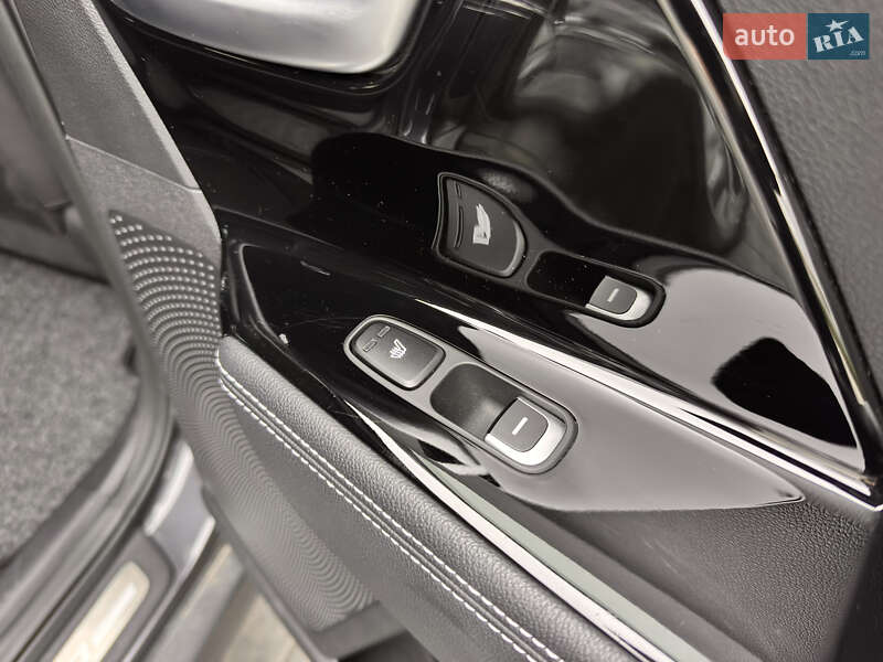 Позашляховик / Кросовер Kia Niro 2020 в Луцьку фото 25 Позашляховик / Кросовер Kia Niro 2020 в Луцьку