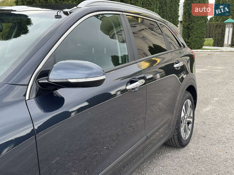 Внедорожник / Кроссовер Kia Niro 2020 в Дубно