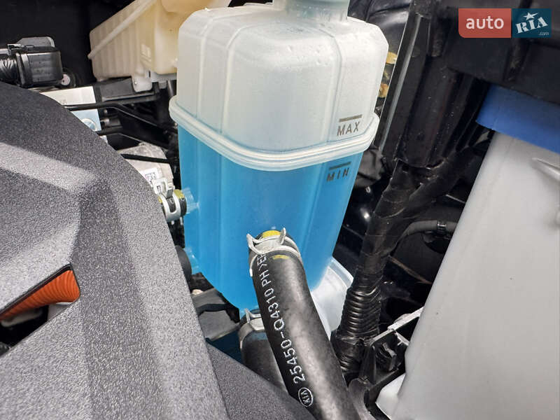 Внедорожник / Кроссовер Kia Niro 2020 в Дубно