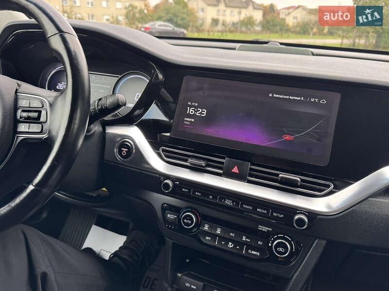 Внедорожник / Кроссовер Kia Niro 2020 в Дубно