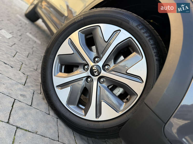 Позашляховик / Кросовер Kia Niro 2020 в Трускавці