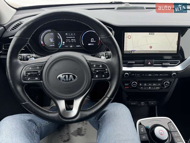 Внедорожник / Кроссовер Kia Niro 2020 в Хмельницком