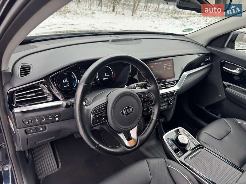 Внедорожник / Кроссовер Kia Niro 2020 в Хмельницком