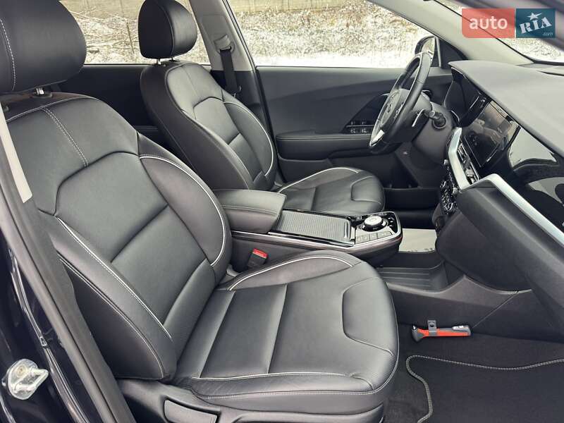 Внедорожник / Кроссовер Kia Niro 2020 в Хмельницком