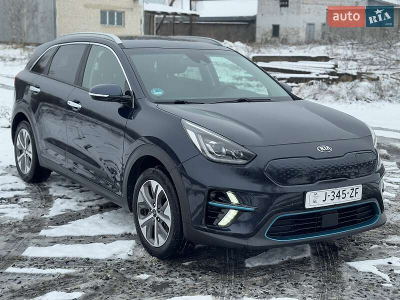 Внедорожник / Кроссовер Kia Niro 2020 в Хмельницком
