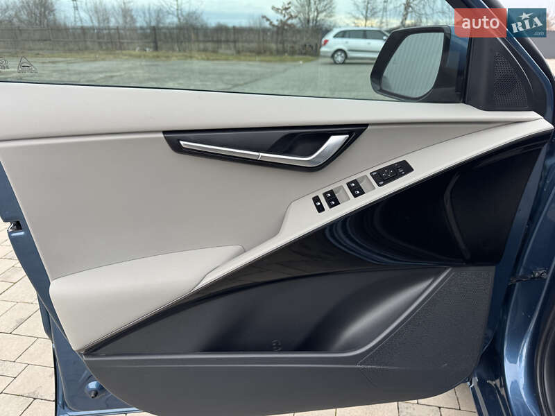 Позашляховик / Кросовер Kia Niro 2023 в Калуші
