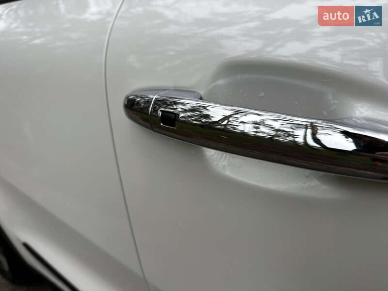 Позашляховик / Кросовер Kia Niro 2020 в Києві