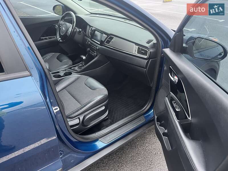 Позашляховик / Кросовер Kia Niro 2019 в Львові фото 10 Позашляховик / Кросовер Kia Niro 2019 в Львові