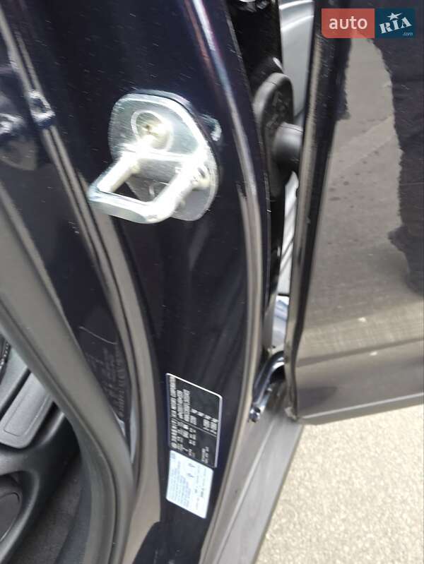 Внедорожник / Кроссовер Kia Niro 2020 в Ирпене