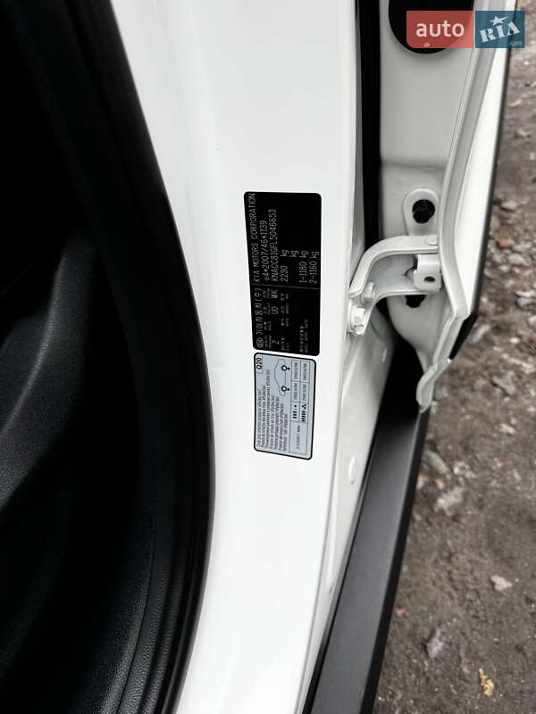 Внедорожник / Кроссовер Kia Niro 2020 в Казатине