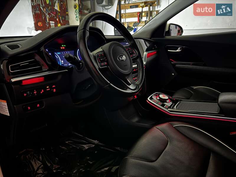 Внедорожник / Кроссовер Kia Niro 2020 в Казатине