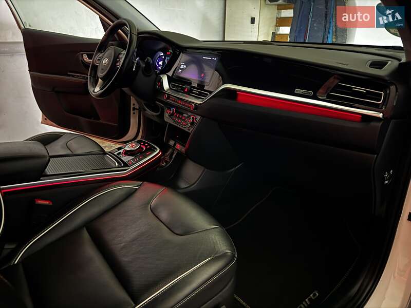 Внедорожник / Кроссовер Kia Niro 2020 в Казатине