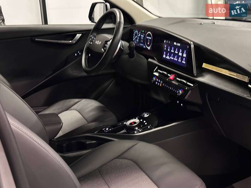 Внедорожник / Кроссовер Kia Niro 2023 в Львове