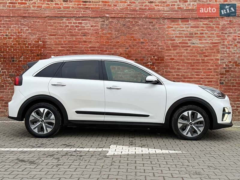 Внедорожник / Кроссовер Kia Niro 2020 в Тернополе фото 11 Внедорожник / Кроссовер Kia Niro 2020 в Тернополе