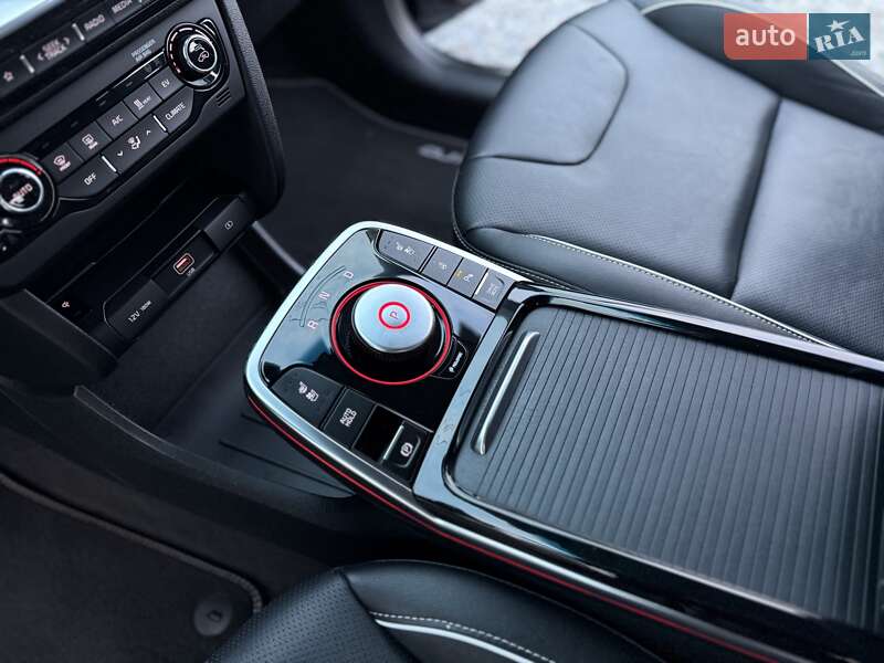 Позашляховик / Кросовер Kia Niro 2020 в Дрогобичі