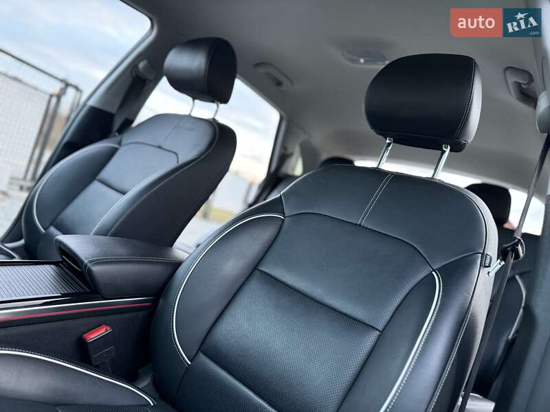 Позашляховик / Кросовер Kia Niro 2020 в Дрогобичі