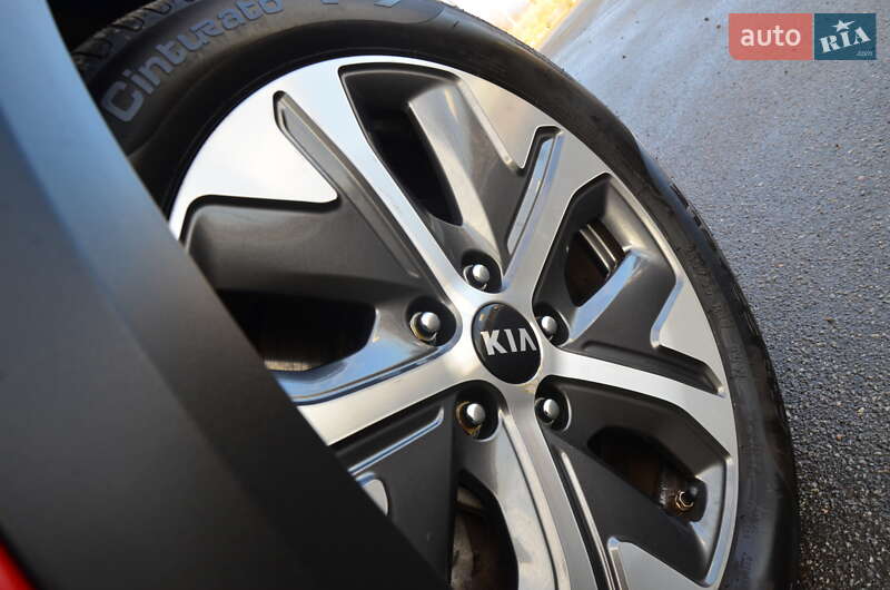 Внедорожник / Кроссовер Kia Niro 2021 в Дрогобыче