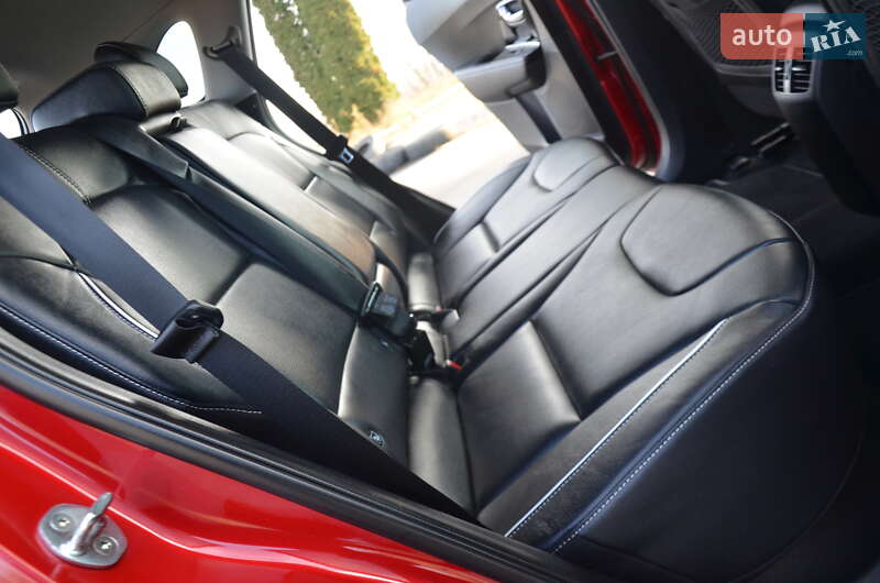 Внедорожник / Кроссовер Kia Niro 2021 в Дрогобыче