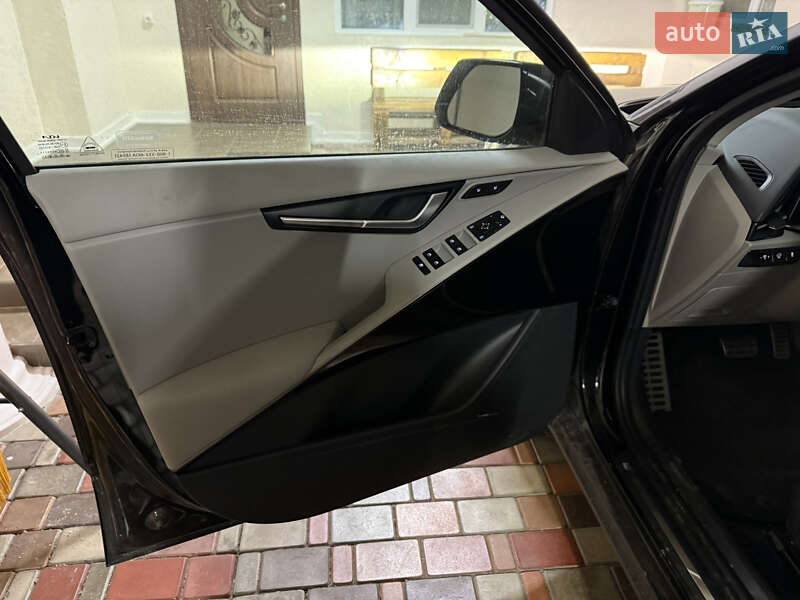 Позашляховик / Кросовер Kia Niro 2023 в Умані