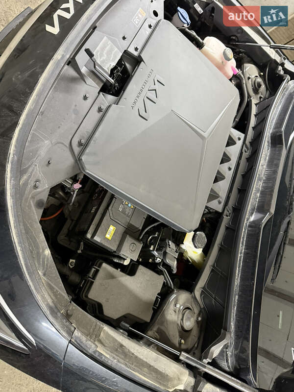 Позашляховик / Кросовер Kia Niro 2023 в Умані