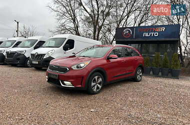 Внедорожник / Кроссовер Kia Niro 2017 в Ровно