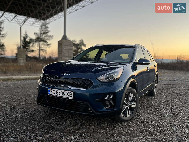 Позашляховик / Кросовер Kia Niro 2020 в Львові