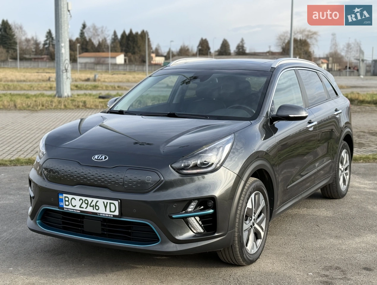 Kia Niro 2021р 
Хороша комплектація.
Без жодного підкрасу.
Два ключа.
Дві зарядки.
Розумний торг.
Можлива доставка по Україні.